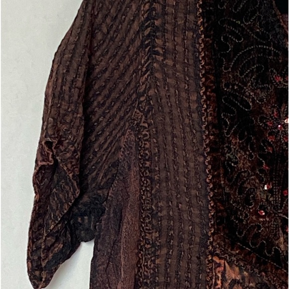 Vintage Daisy Leisure women's S/M burgundy embroidered sequinned button blouse - Picture 3 of 16